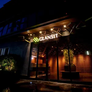 Glansit Kawaramachi Kapselhotel Kyōto